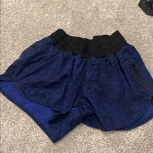 Lululemon tracker short